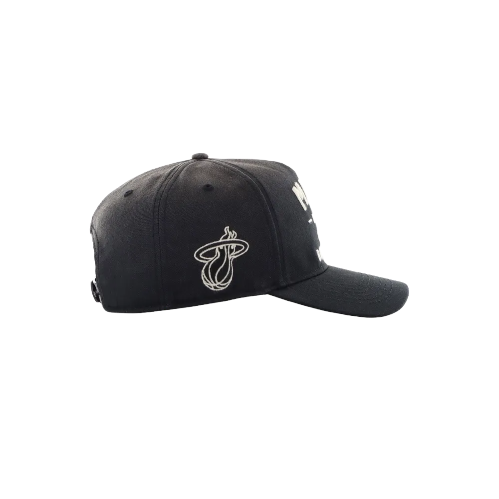 '47 Brand Miami HEAT Dusted Laramie Hitch Snapback