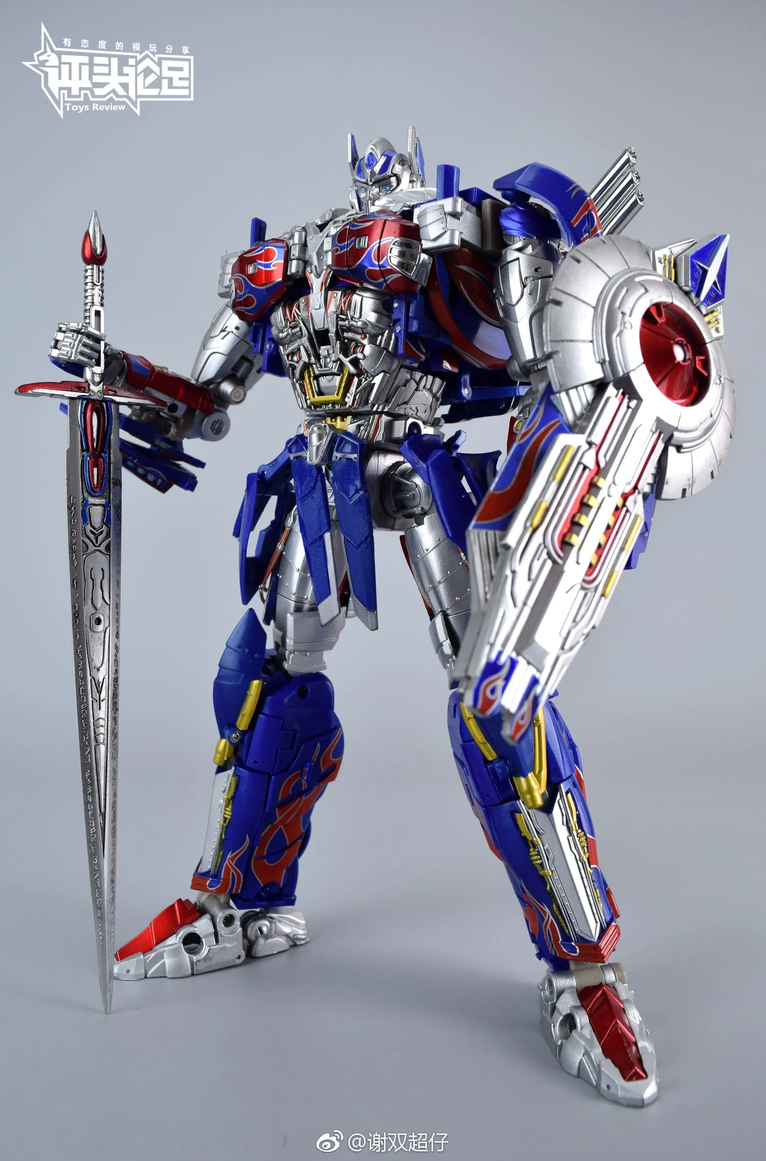 AlienAttack Toys AAT-02 AAT02 / AAT-02M AAT02M King of Kavaliers (TLK Bayverse Optimus Prime) 29cm / 11.4"