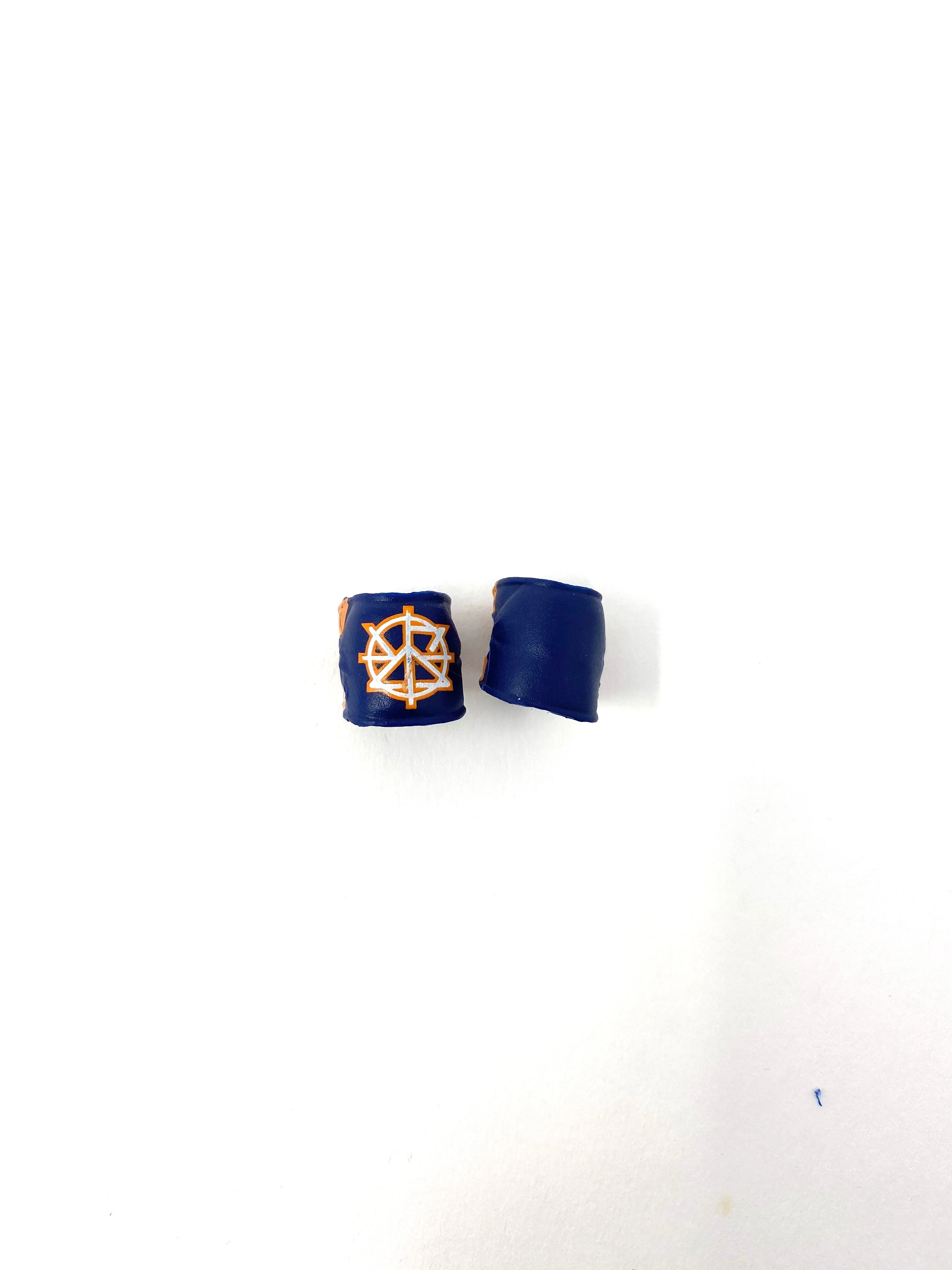Blue/Orange open knee pads (Seth Rollins)