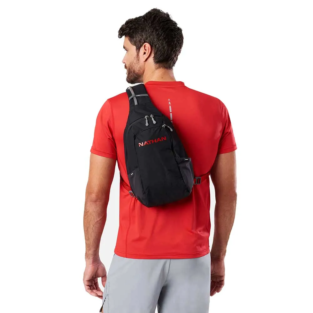 Limitless Run Sling 8L Pack - Black/Ribbon Red