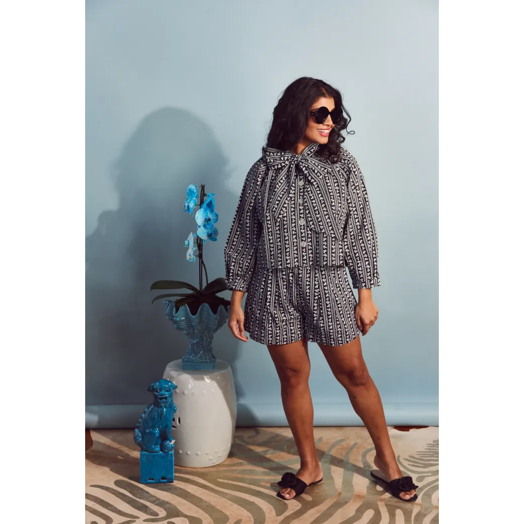 SAMPLE - Flat Front Everyday Shorts - Black Micro Floral